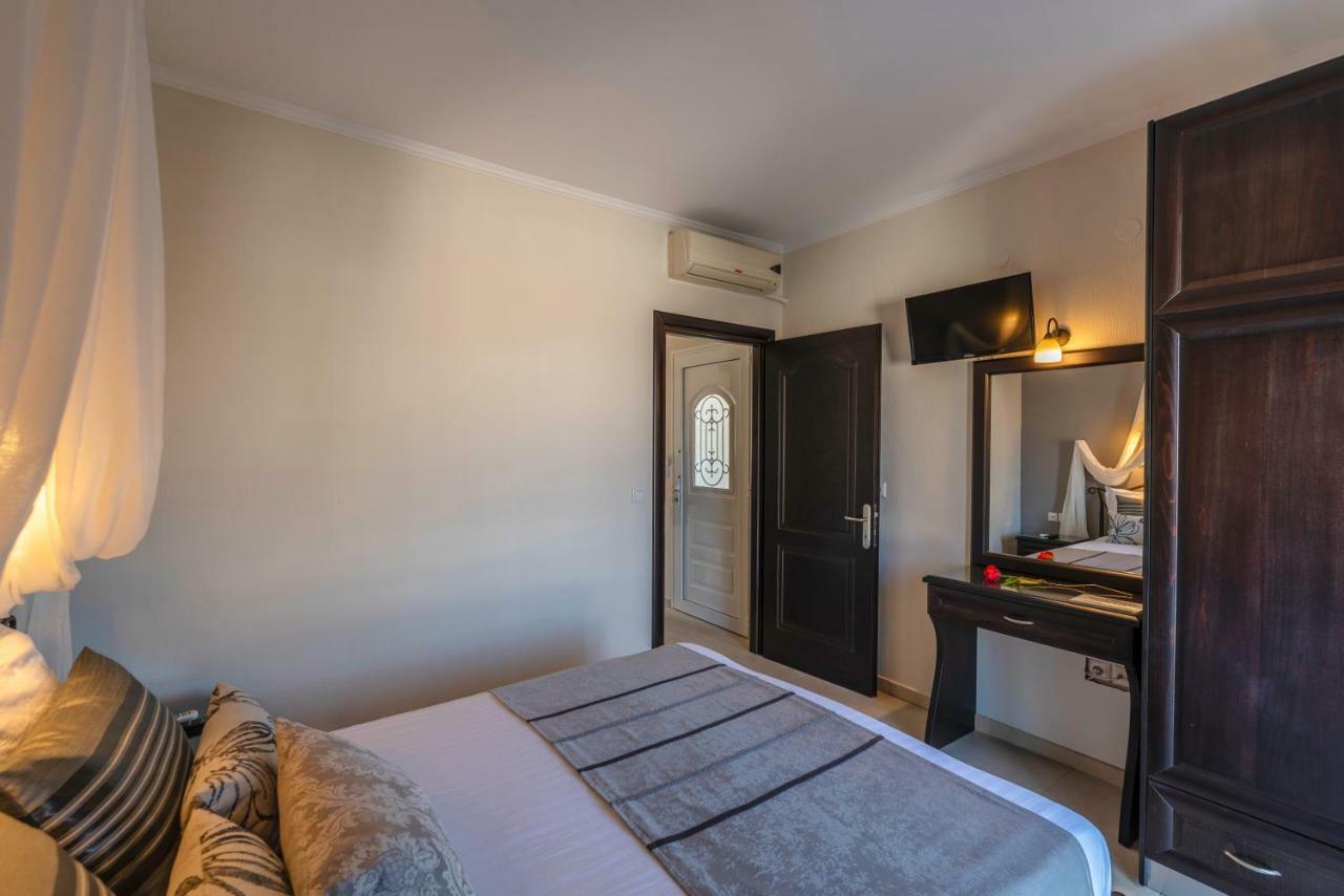 Niki Apartments Chrisi Ammoudia Exterior foto